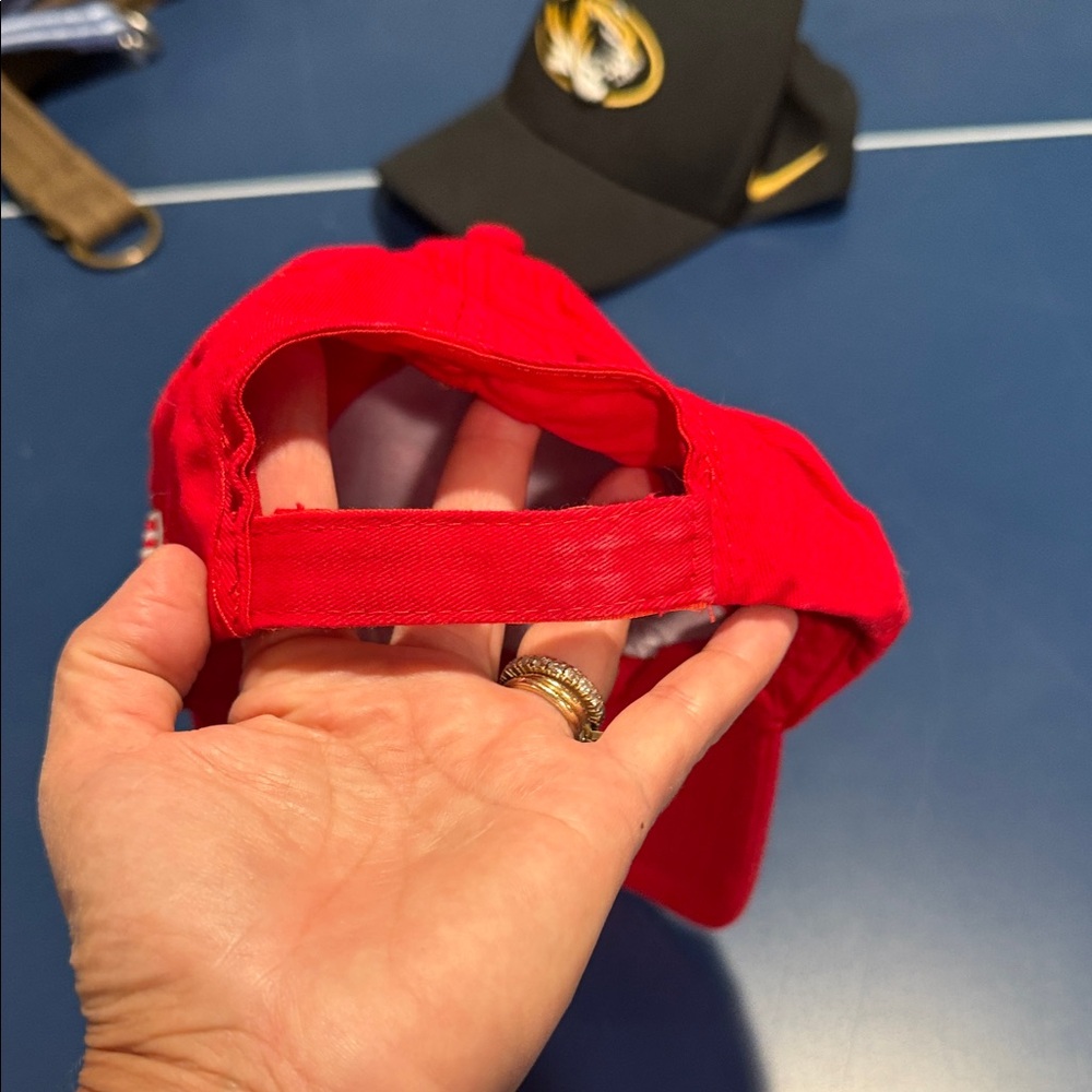 Red Embroidered Slogan Cap - Picture 3 of 3